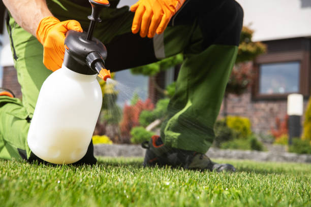 Best Wildlife Control Services  in Clear Lake, WI